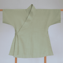 Load image into Gallery viewer, Pea Green Hanfu Shirt with Short Sleeves

