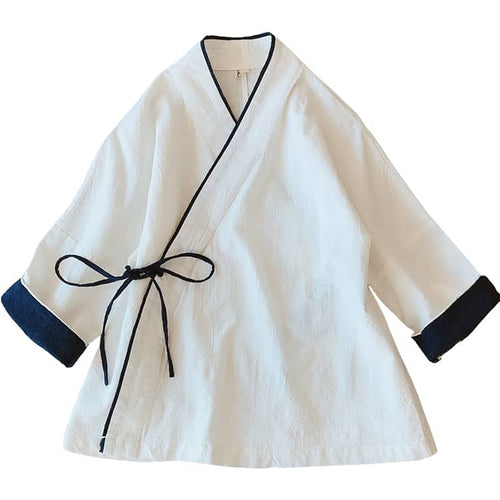 White Hanfu Blouse with Three Quarters Sleeves